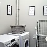 Tribeca Center 아파트