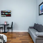 Tribeca Center 아파트 *